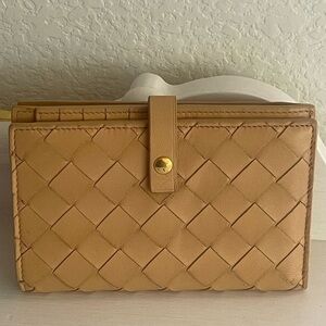 Bottega Veneta Pale Brown Intrecciato Bifold Wallet.